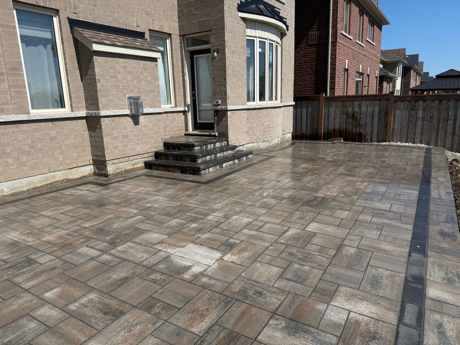 Interlocking patio with steps in Barrie Ontario