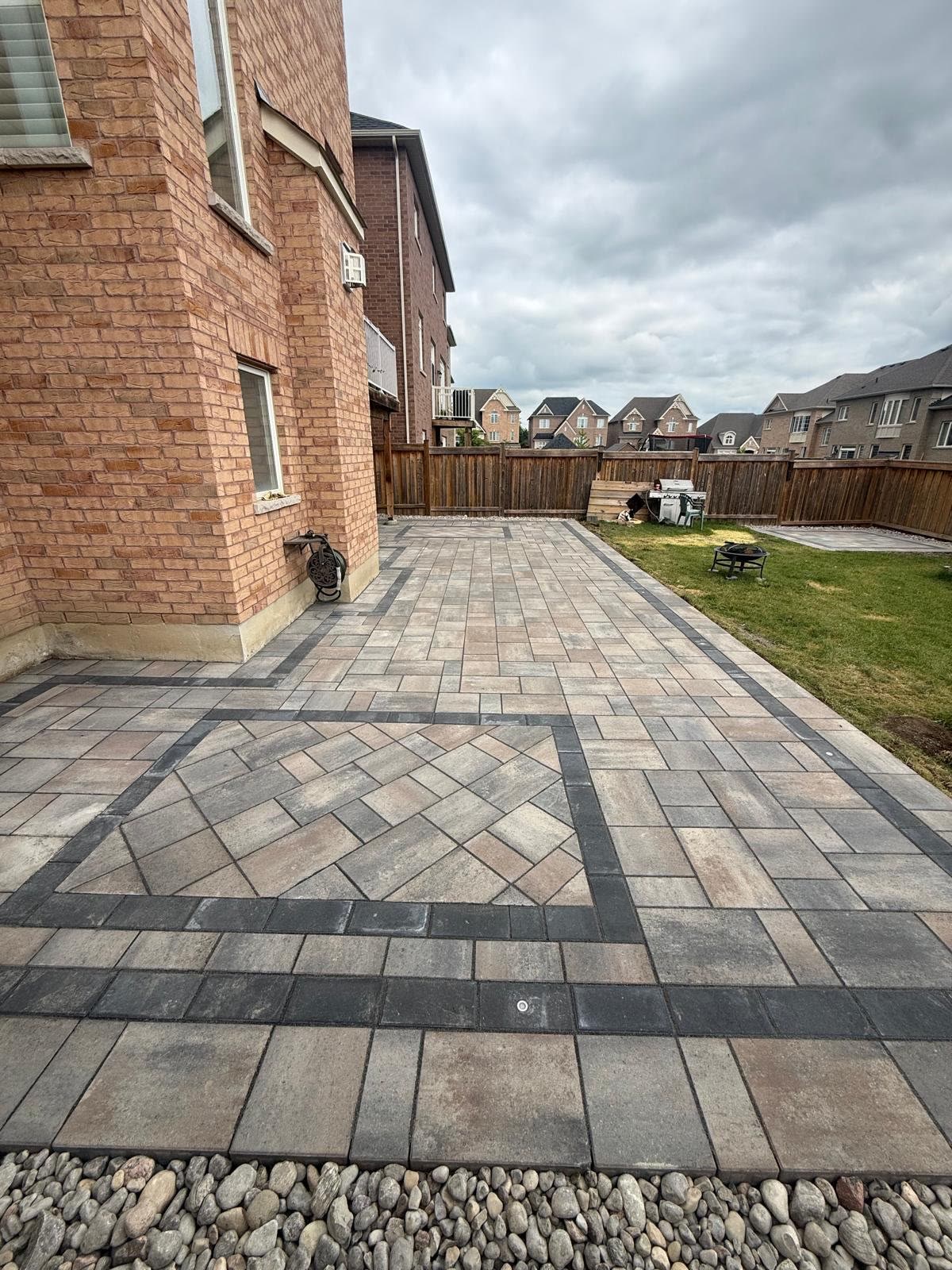 Large interlocking patio with decorative inlay, Innisfil Ontario