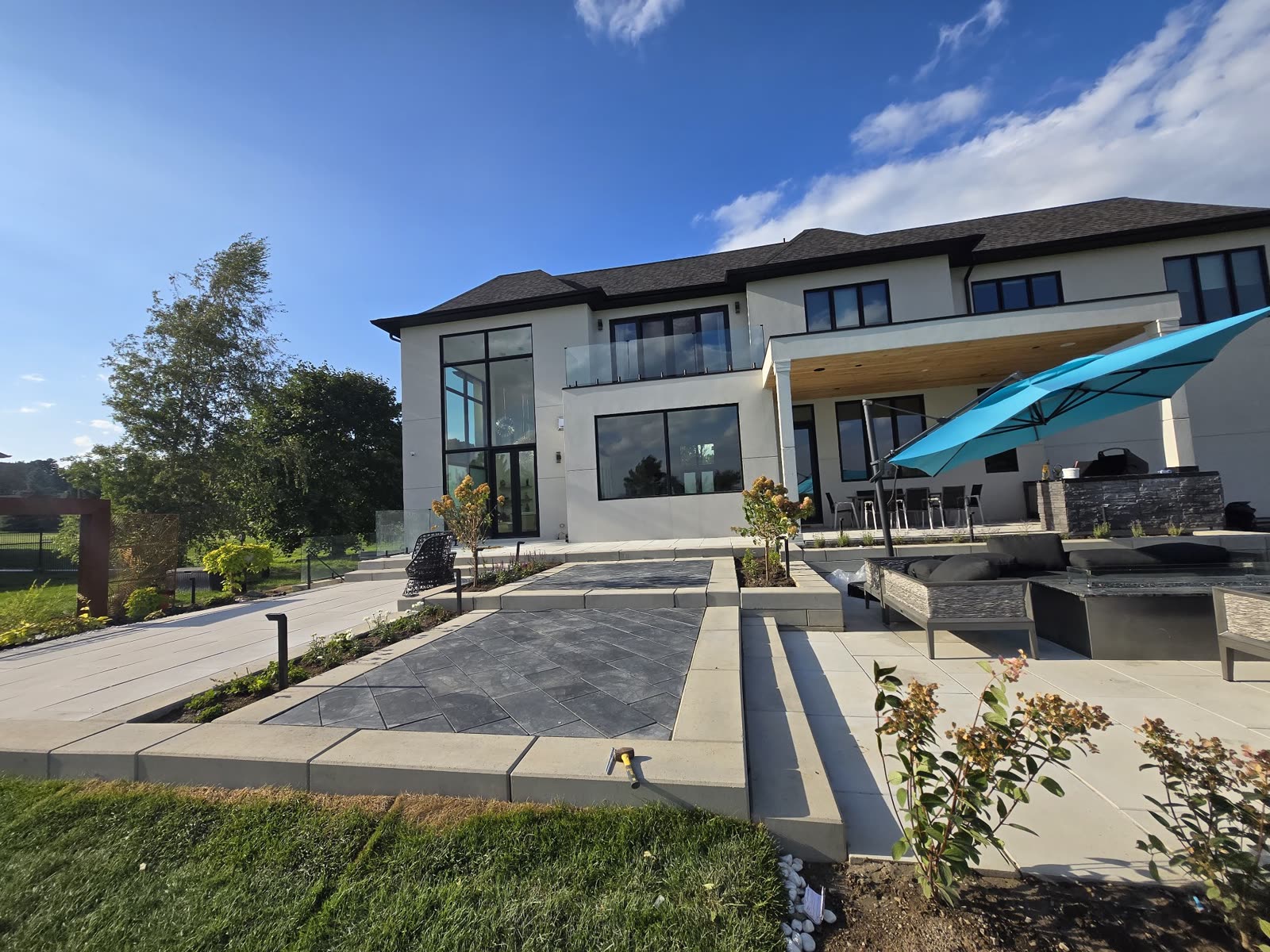 Modern backyard patio and outdoor living space, Barrie Ontario